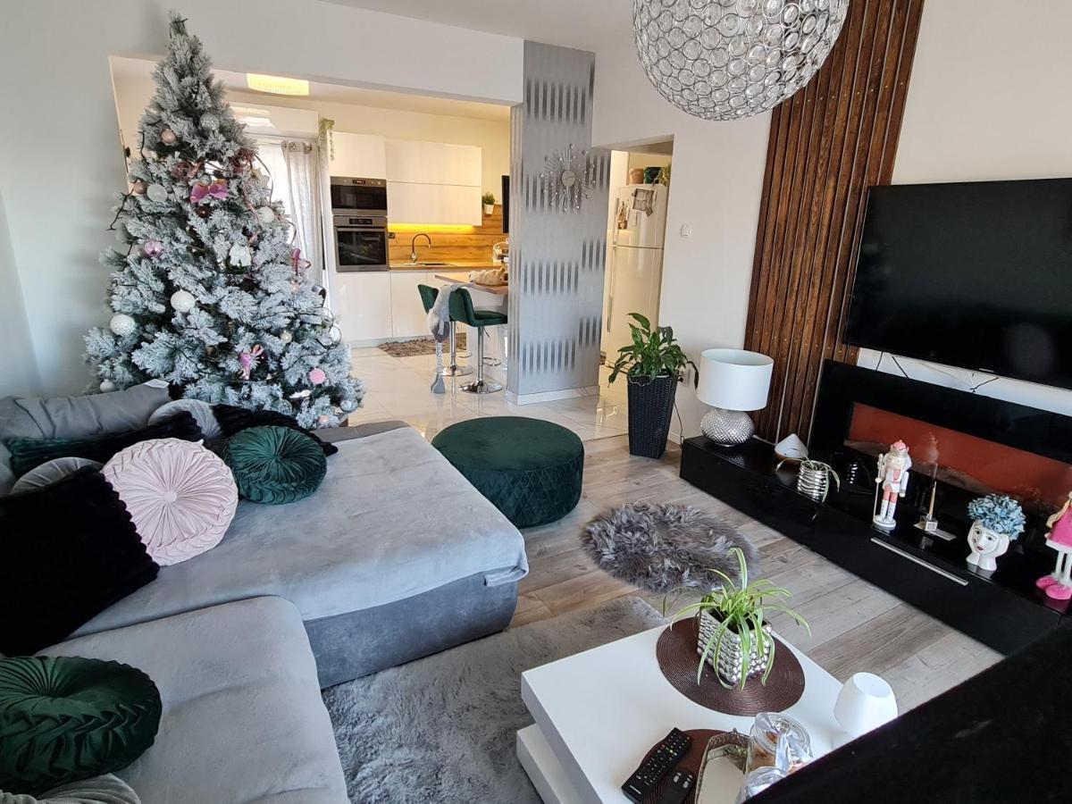 Luxury Apartments Mia Podstrana Exterior photo